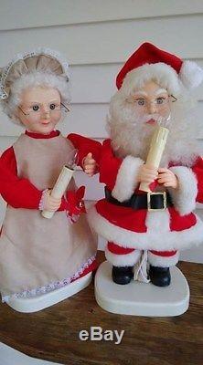 Vintage Christmas Electric Animated With Lighted Candles Mr & Mrs Santa