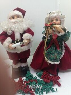 1980s Kmart Trim A Home Animated 18 Mr. & Mrs. Claus Works Lightbulb Burnt Out