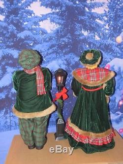2' FOOT TALL BOY & GIRL SET VICTORIAN CHRISTMAS CAROLERS FIGURINES With LAMP POST