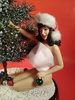 2002 Playmate Collection Bettie Page Trimming Christmas Tree Circa 1954