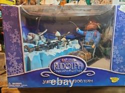 2002 Rudolph Yukon's Sled & Dog Team Collector Set NIB