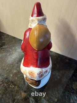2006 EUC #131 Vaillancourt Folk Art Striding Father Christmas Decor Red Santa