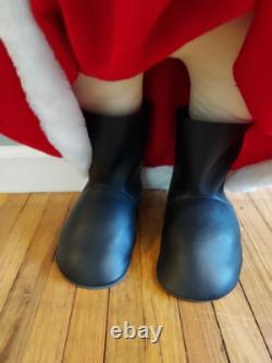 32 VTG 2004 AnnaLee CAROLING Mrs Claus Doll Christmas Classic Jinglebell