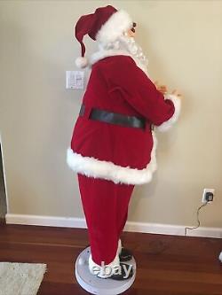 5' Foot Life Size Santa Claus Christmas Sings And Dances