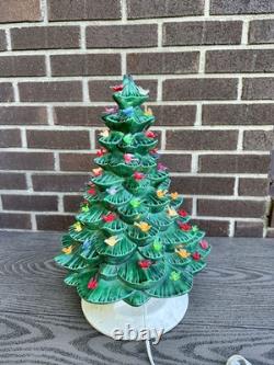 Arnel's Vintage 1970's Light Up Ceramic Christmas Tree 16 With Bird Lights
