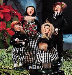 Byers Choice Christmas Caroling Family Set Of Four Black Checkeboard Plaid