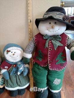 Christmas Around The World Stuft Snowman Family 4 Family Members