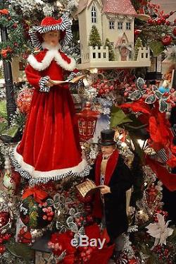 Christmas Caroler Family set 4 18 inches tall rzchtw 3400769 NEW RAZ Town Square