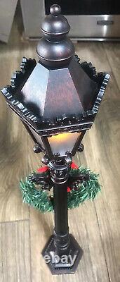 Christmas Carolers Family Figurines And Lighted 27 Lamp Set/4 Large 16-13 EUC