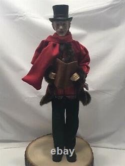 Christmas Raz Imports Victorian Carolers Set Of Four Excellent Condition