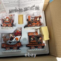 Cleveland Brown Danbury Mint Halftime Rail 5pc Figurine