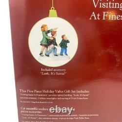 Dept 56 Christmas Village Visiting Santa At Finestroms 2005 Gift Set 56.59243