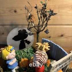 Dept 56 The Great Pumpkin Charlie Brown! Peanuts Halloween Figurine Lit Video