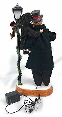 Dicken's Christmas Carol Bob Cratchit Tiny Tim Tablepiece Animated Musical 22