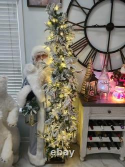 Ditz Santa