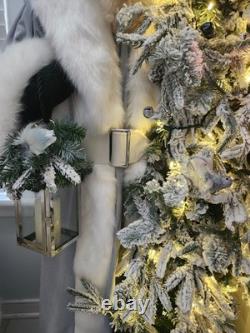 Ditz Santa