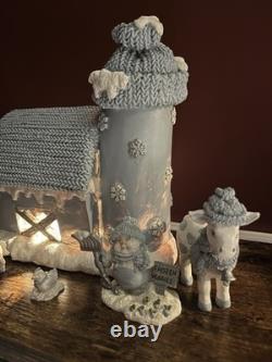 Encore 2000 Snow Buddies Snowville Barn & Silo #94931 With 6 Minis Rare