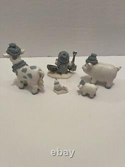 Encore 2000 Snow Buddies Snowville Barn with Silo #94934 Rare 5 Minis