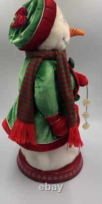 Gemmy 2004 Snowflake Spinning Mrs Snowwoman Sings Santa Baby Dancing Works