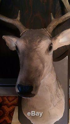 Gemmy Buck Talking Singing Animated Deer Rare Vintage Hunter Hunt Singing
