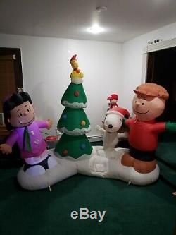 Gemmy Charlie Brown Snoopy Lucy Christmas Airblown Inflatable Light Show Musical