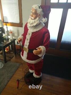 Gemmy LifeSize Santa Karaoke Dancing Fur/Velvet Suit Christmas Motion Sensor 5ft