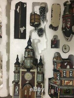 Grandeur Noel 42 Piece Train Village 2001 Collectors Edition 97% Complete