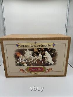 Grandeur Porcelain Santa and Sleigh Set with Reindeer 2001 Collectors Edition NEW