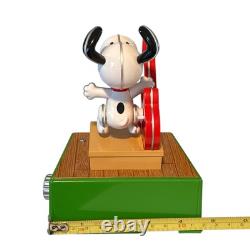 Hallmark PEANUTS Christmas Dance Party Music Full Set of 5 Figures 3 Lights