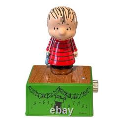 Hallmark PEANUTS Christmas Dance Party Music Full Set of 5 Figures 3 Lights
