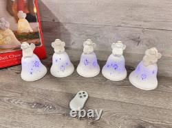 Hallmark Snowmen Bell Choir 5 SONGS Synchronized Music Color Lights Remote