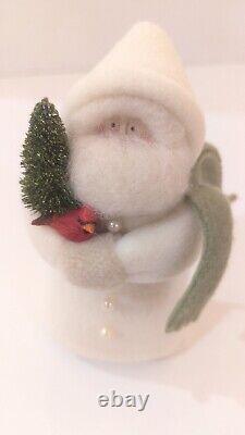 Hearts & Ivy Plush IVORY SANTA WITH CARDINAL TREE GREEN SCARF 6 Christmas