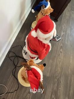 Holiday Living Animated Singing Santa and Friends vtg holiday Christmas. RARE