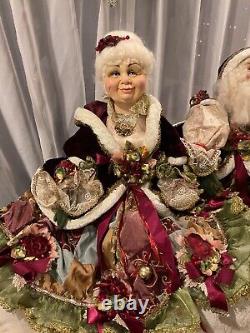 Katherine's Collection/Wayne Kleski Large Mr & Mrs Claus 35 T 44 Wide With Cape