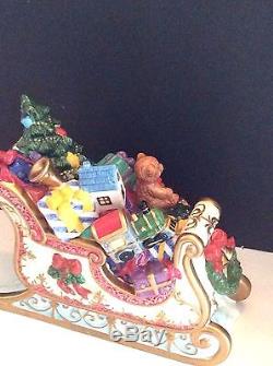 Kirkland Signature Santa and Sleigh with Reindeer Candle Holders w Original Box