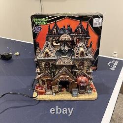 LEMAX SPOOKY TOWN Blood of the Vine Wine Cellar 35500 Retired & Rare
