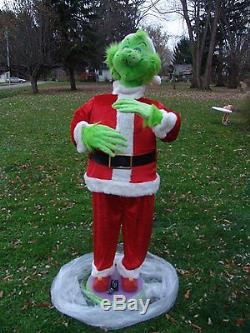 LIFE SIZE ANIMATED SINGING GRINCH-Christmas decoration- 5 ft. Tall