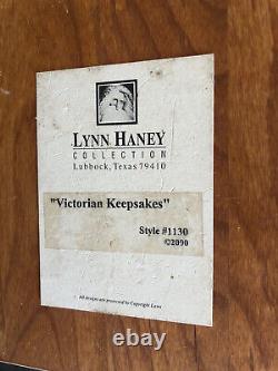 LYNN HANEY 2000 # 1140 Victorian KeepsakesCHRISTMAS SANTA 17 SIGNED