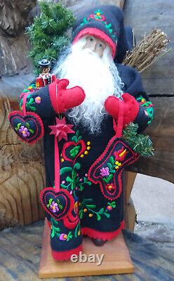 LYNN HANEY HUNGARIAN CHRISTMAS SANTA VIVID EMBROIDERY 18 year 1994 Signed RARE