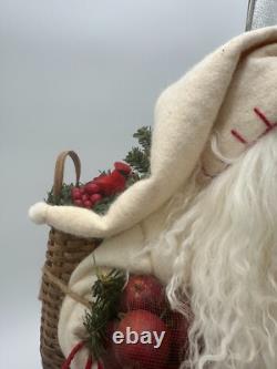 Lynn Haney 2001 Christmas Songbirds Santa Figurine Style #1271 Signed