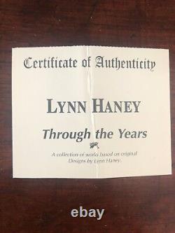 Lynn Haney Santa Claus Through the Years Old World Father Christmas Number Read