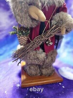 Lynn Haney Santa Clause Christmas 1995 Handcrafting Heirloom Figure 14