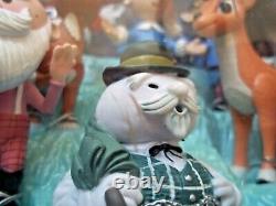 MEMORY LANE FIGURINE SET of 24 Plastic Figures Misfit Toy Rudolph PLAYING MANTIS