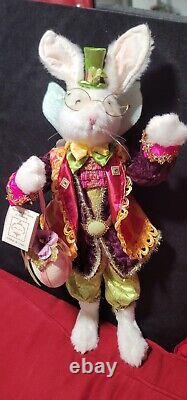 Mark Roberts Easter Royal Rabbit with Egg Medium 23 with tags. Retired-Rare