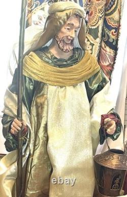 Mark Roberts Florentine Three Wisemen 28-30 Rich Fabrics with Elaborate Trim