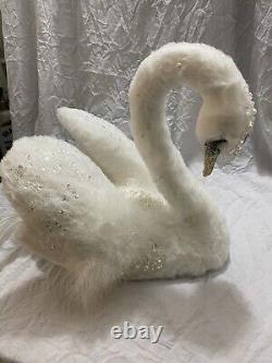Mark Roberts White Snow Swan Christmas Jeweled Sparkling Figurine 2018 Decor HTF