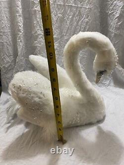 Mark Roberts White Snow Swan Christmas Jeweled Sparkling Figurine 2018 Decor HTF