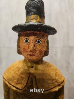 Monnie Wilson Folk Art Primitive Paper mache Large Pilgrims 18 Set of 2