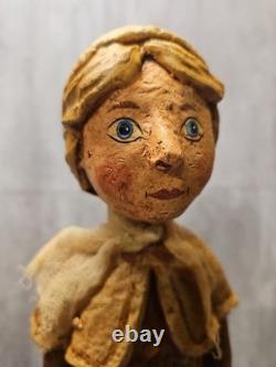 Monnie Wilson Folk Art Primitive Paper mache Large Pilgrims 18 Set of 2