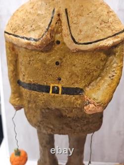 Monnie Wilson Folk Art Primitive Paper mache Large Pilgrims 18 Set of 2